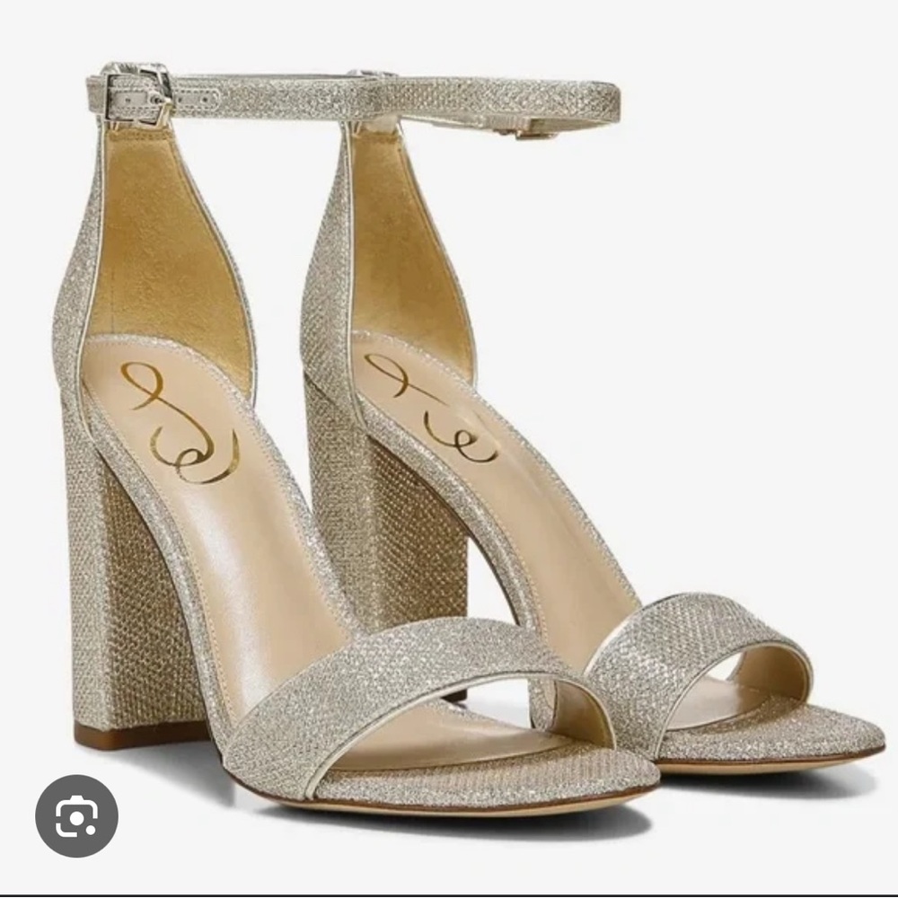 Sam Edelman Yaro block heel in metallic champagne pewter. Size 8